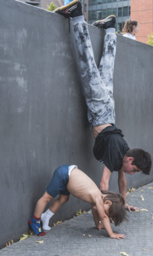 movisionkids-handstand movisionkids-handstand